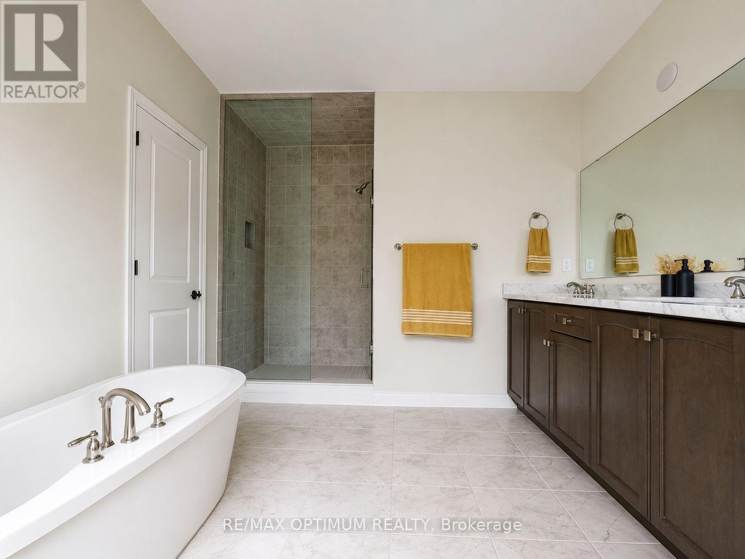 3 Armilia Place, Whitby, Ontario  L1P 0N9 - Photo 21 - E13601586