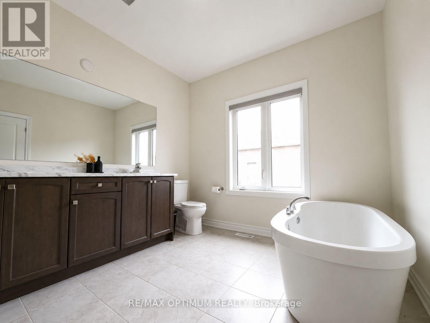 3 Armilia Place, Whitby, Ontario  L1P 0N9 - Photo 20 - E13601586