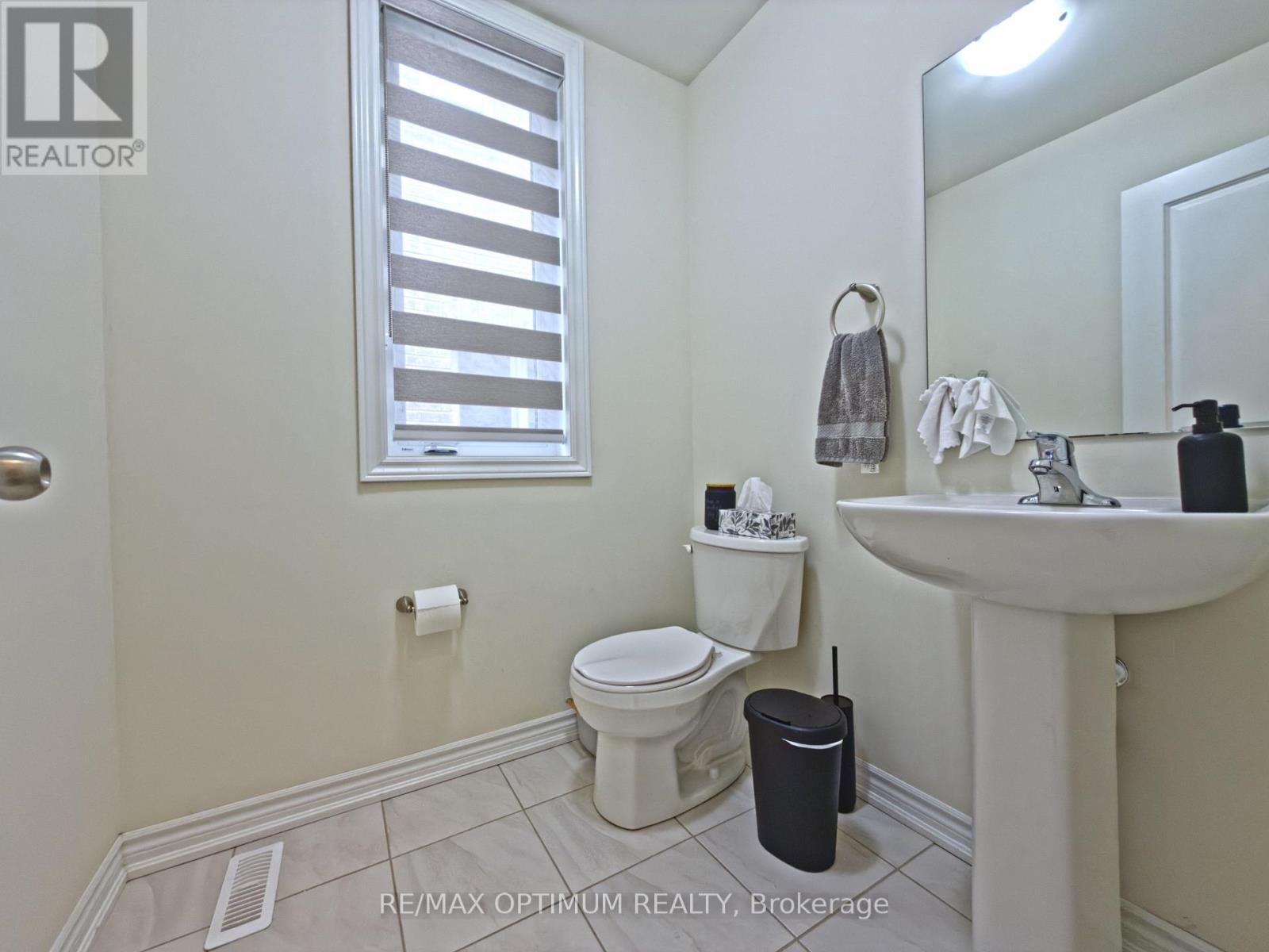 3 Armilia Place, Whitby, Ontario  L1P 0N9 - Photo 31 - E13601586