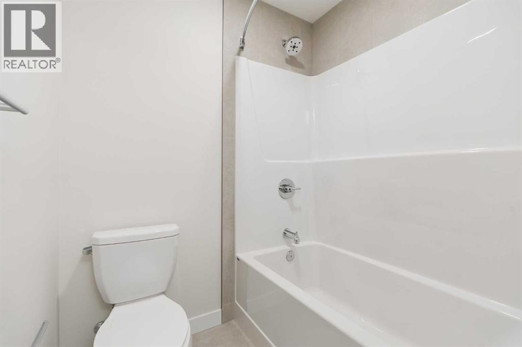 120 Creekstone Circle SW, Calgary, Alberta  T2X 5M6 - Photo 36 - A2309344