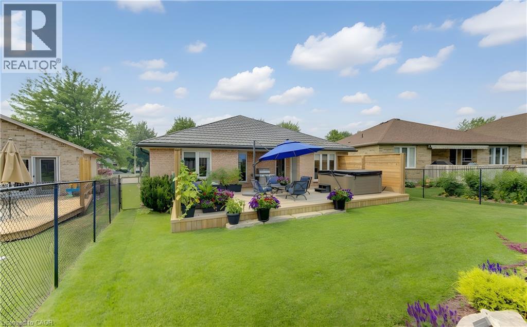 249 Dearborn Boulevard, Waterloo, Ontario  N2J 4Y5 - Photo 36 - 40849520