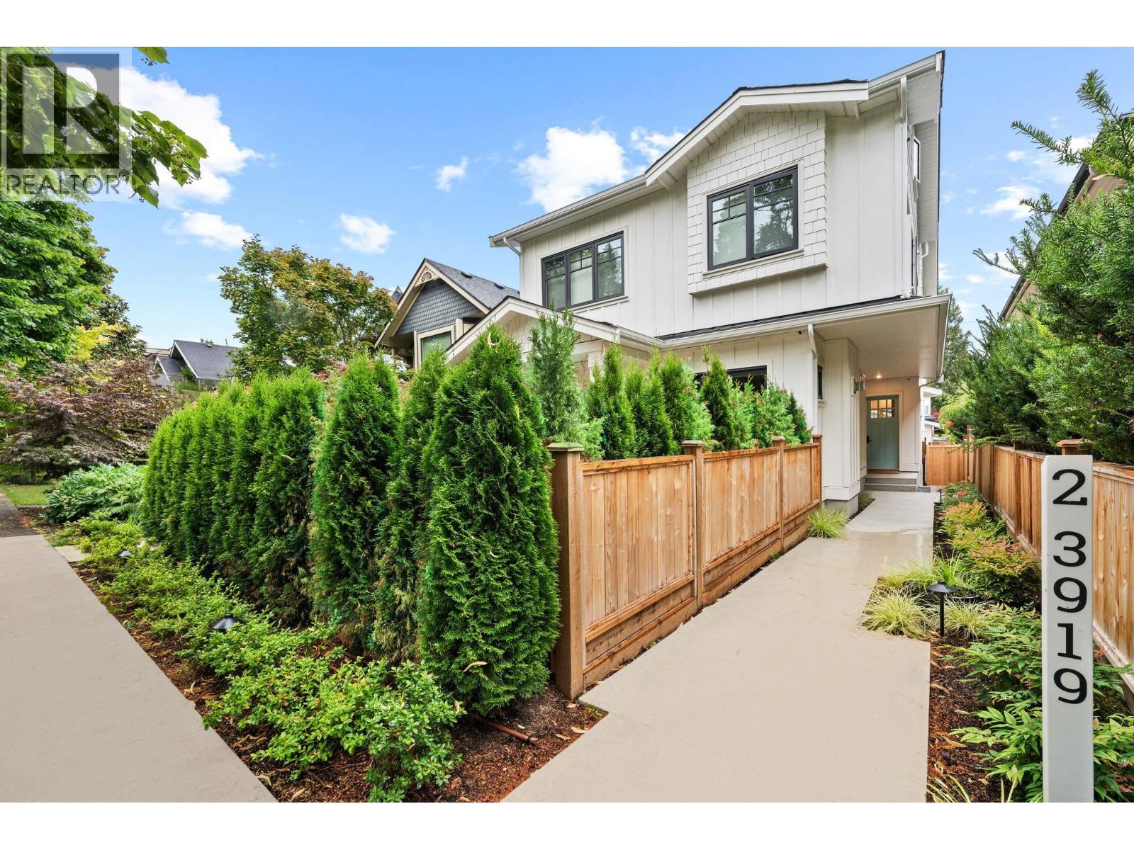 2 3919 W 18TH AVENUE, Vancouver, British Columbia