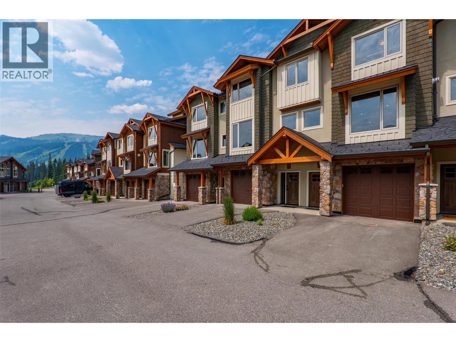 5050 Valley Drive Unit# 2, Sun Peaks, British Columbia  V0E 5N0 - Photo 3 - 10394991