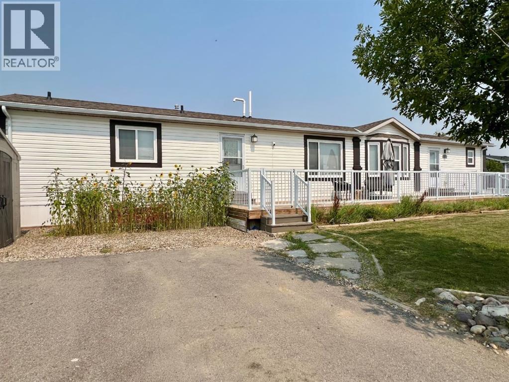 4002 Seasons Boulevard, coaldale, Alberta