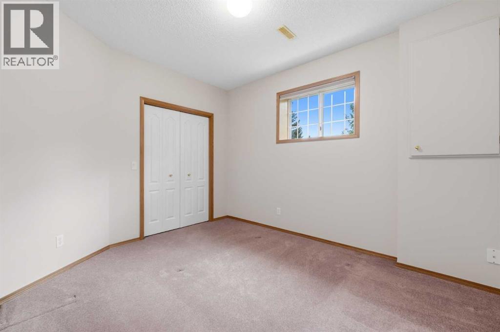2 Eagleview Way, Cochrane, Alberta  T4C 1P5 - Photo 43 - A2328457