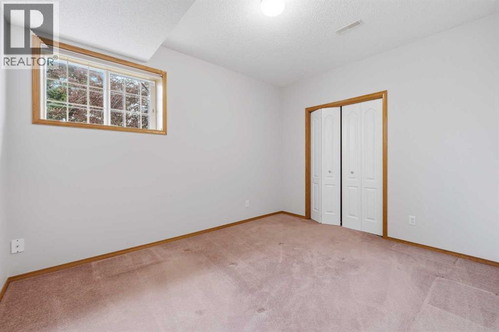 2 Eagleview Way, Cochrane, Alberta  T4C 1P5 - Photo 45 - A2328457