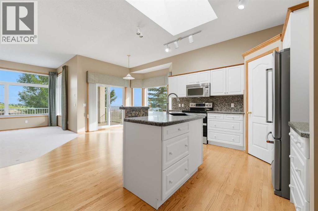 2 Eagleview Way, Cochrane, Alberta  T4C 1P5 - Photo 6 - A2328457