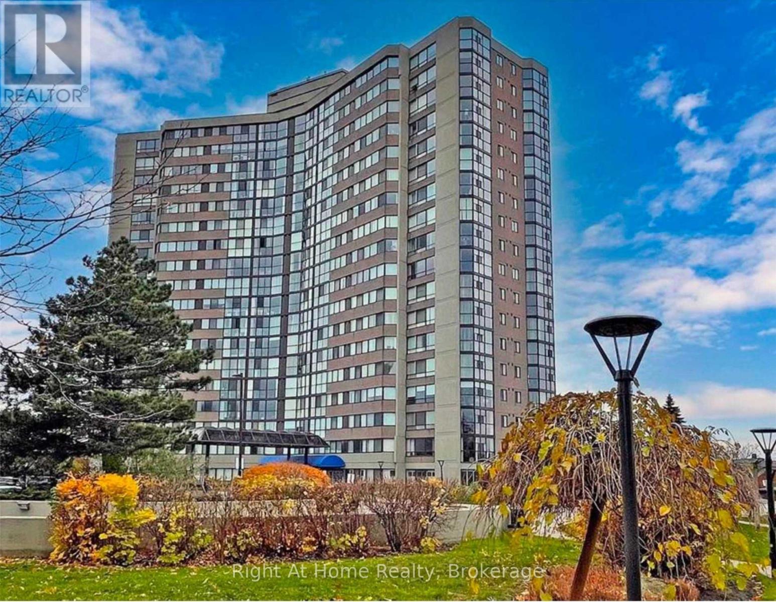 1509 - 1360 Rathburn Road E, Mississauga (Rathwood), Ontario  L4W 4H4 - Photo 2 - W13614884