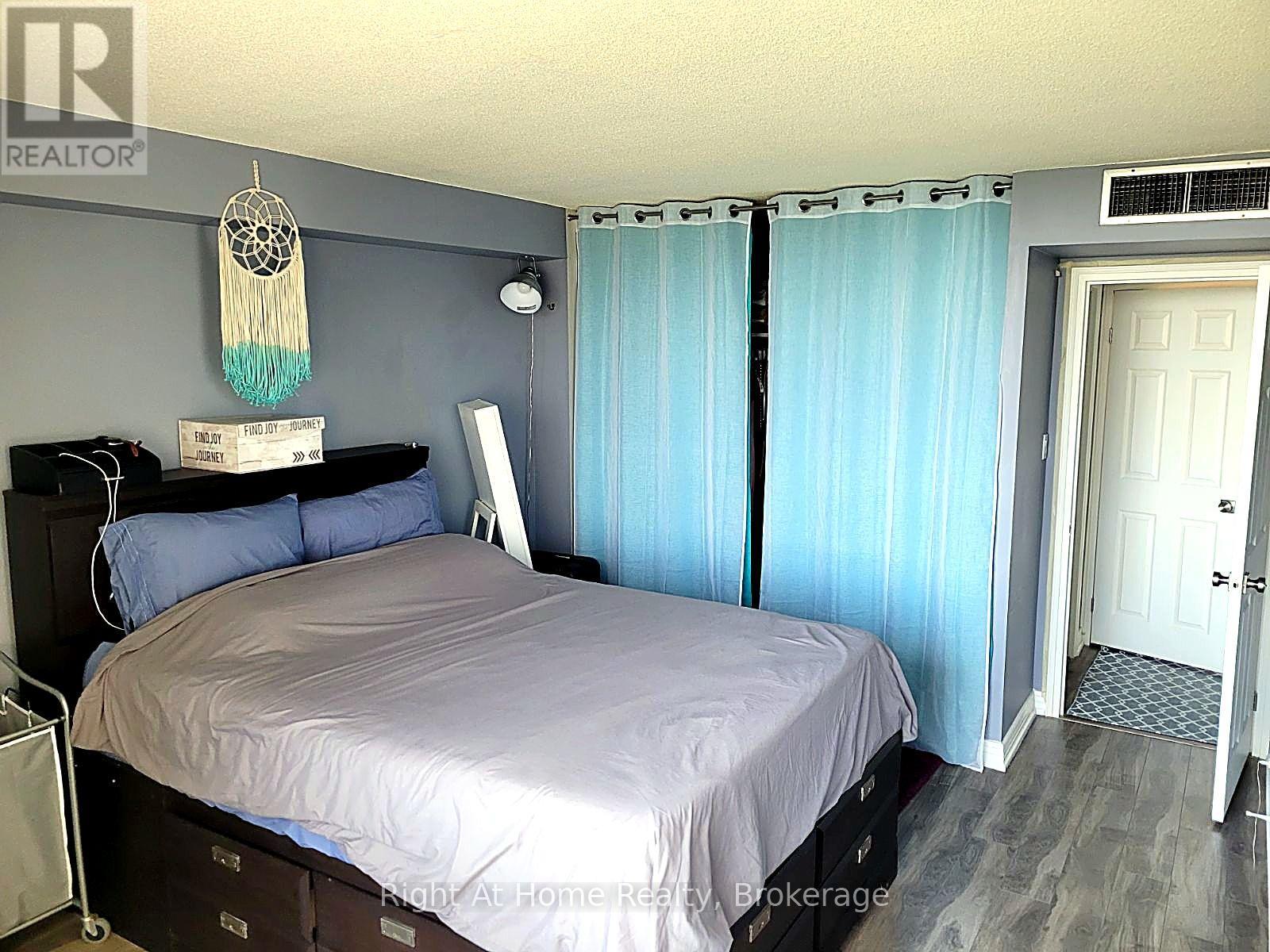 1509 - 1360 Rathburn Road E, Mississauga (Rathwood), Ontario  L4W 4H4 - Photo 9 - W13614884