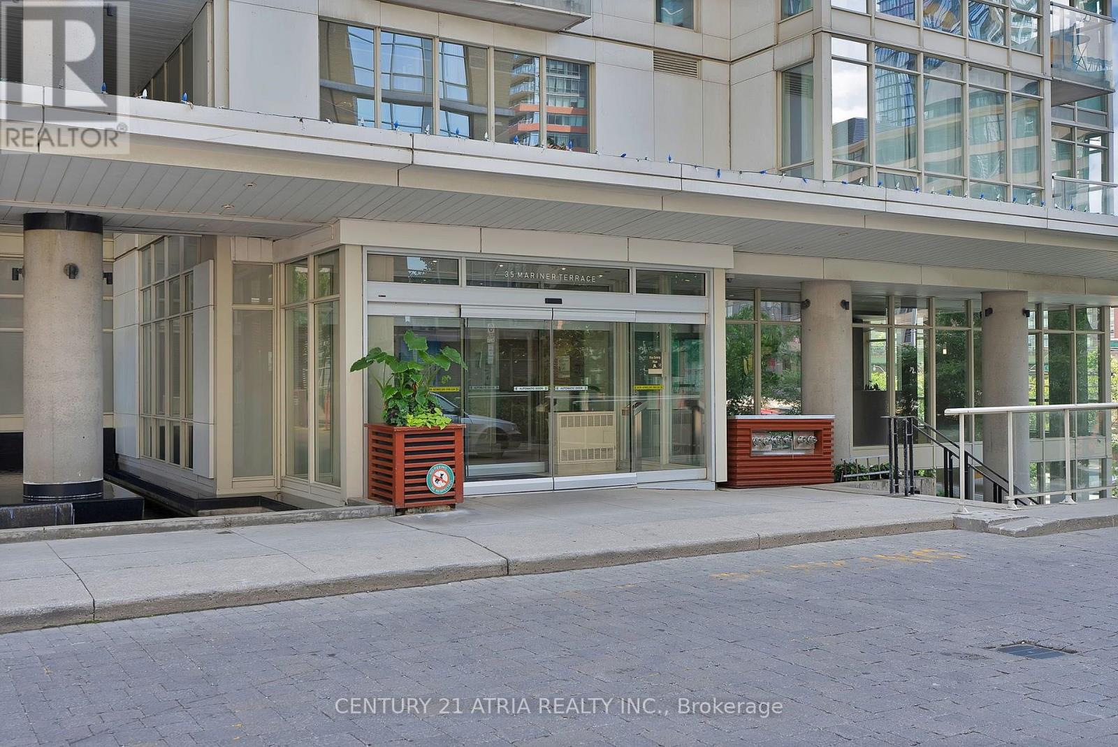 2702 - 35 Mariner Terrace, Toronto (Waterfront Communities), Ontario  M5V 3V9 - Photo 10 - C13614872