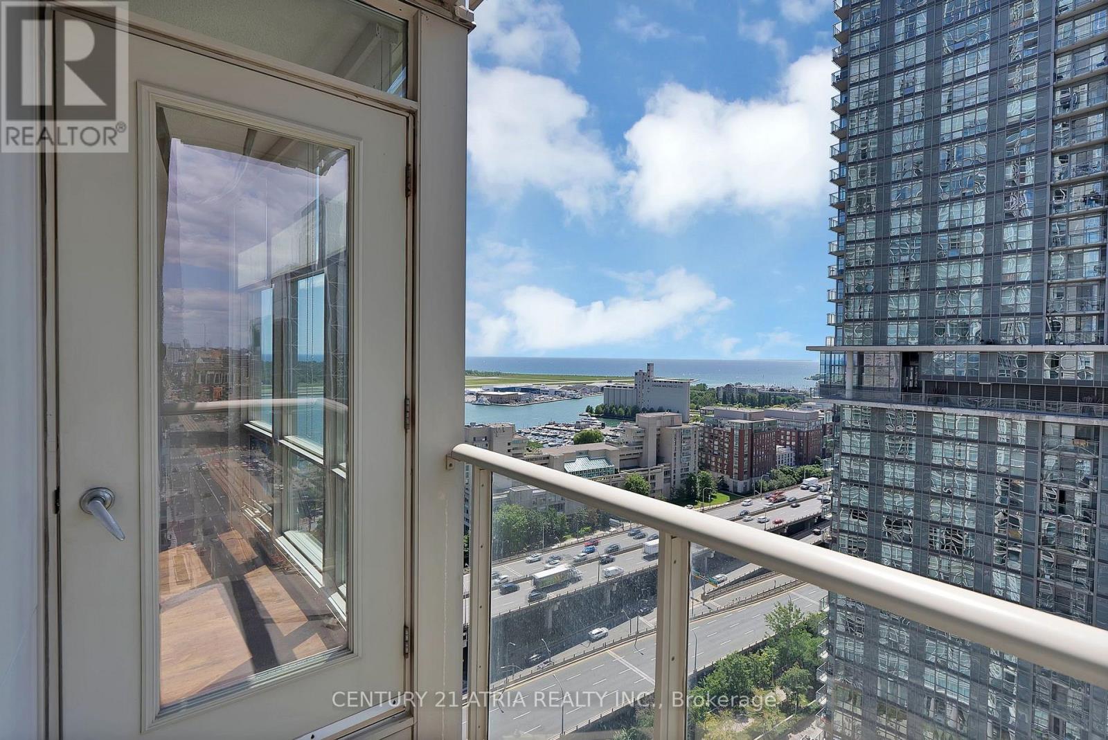 2702 - 35 Mariner Terrace, Toronto (Waterfront Communities), Ontario  M5V 3V9 - Photo 16 - C13614872