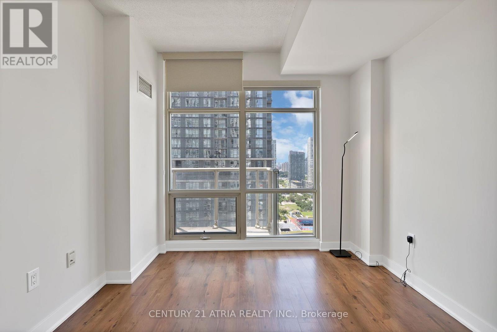 2702 - 35 Mariner Terrace, Toronto (Waterfront Communities), Ontario  M5V 3V9 - Photo 2 - C13614872