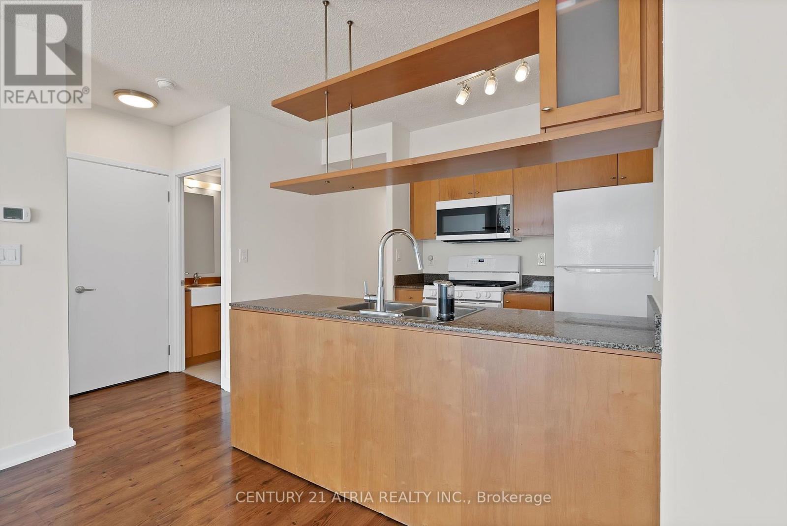 2702 - 35 Mariner Terrace, Toronto (Waterfront Communities), Ontario  M5V 3V9 - Photo 20 - C13614872