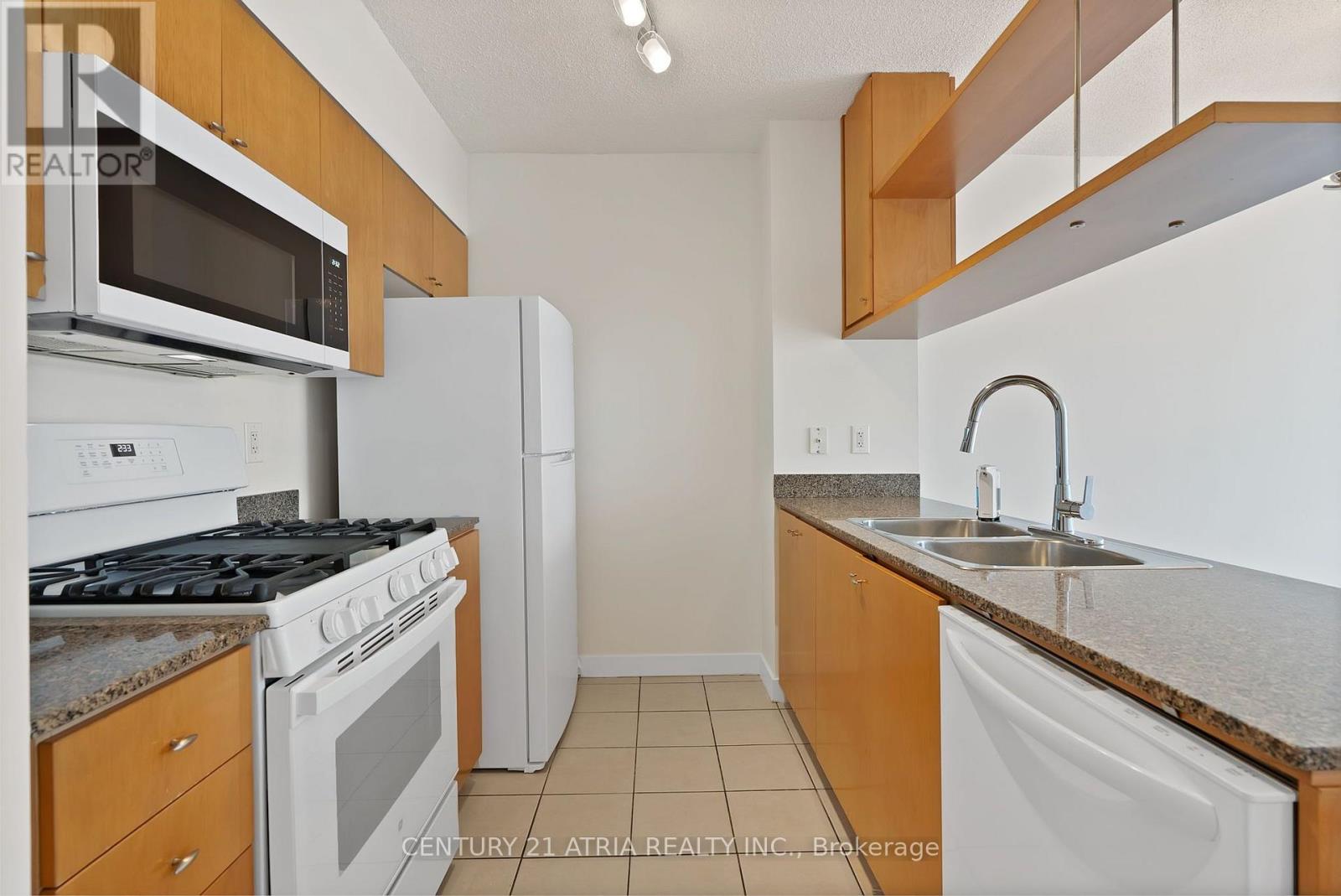 2702 - 35 Mariner Terrace, Toronto (Waterfront Communities), Ontario  M5V 3V9 - Photo 35 - C13614872