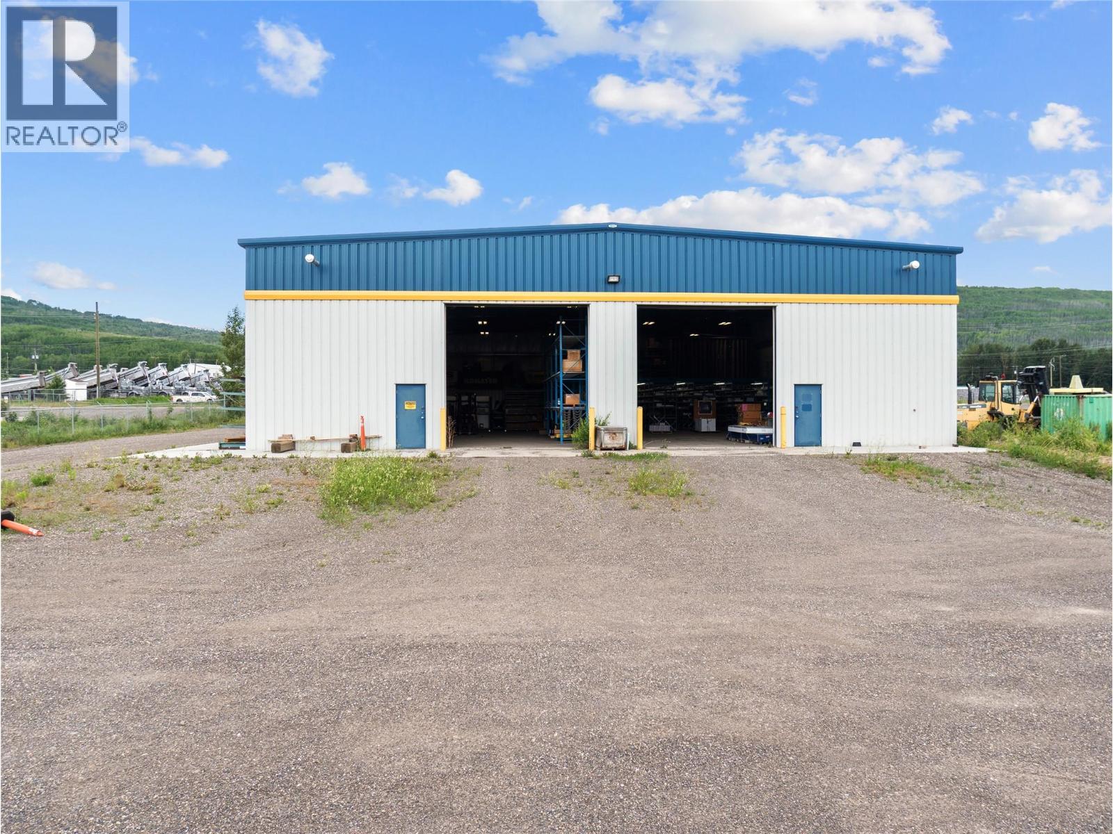 4505 & 4509 45th Avenue, Chetwynd, British Columbia  V0C 1J0 - Photo 4 - 10396150