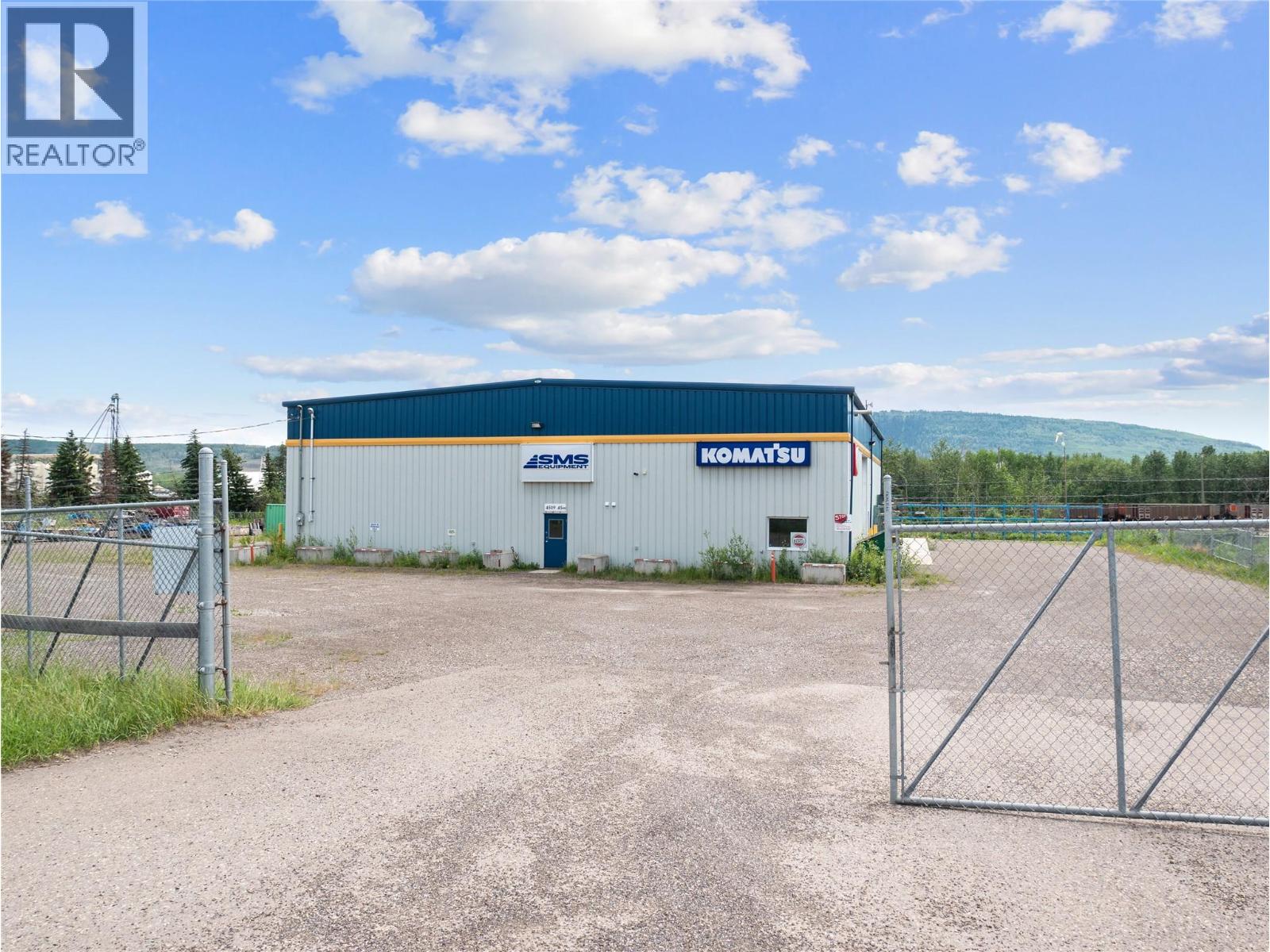 4505 & 4509 45th Avenue, Chetwynd, British Columbia  V0C 1J0 - Photo 5 - 10396150