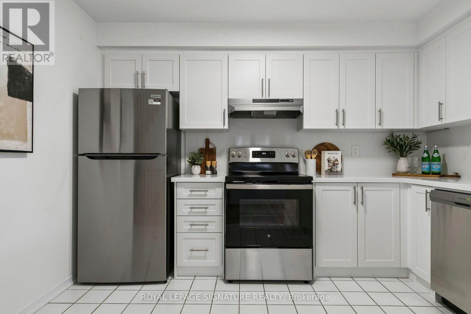 71 - 5255 Palmetto Place, Mississauga, Ontario  L5M 0H2 - Photo 3 - W13614836