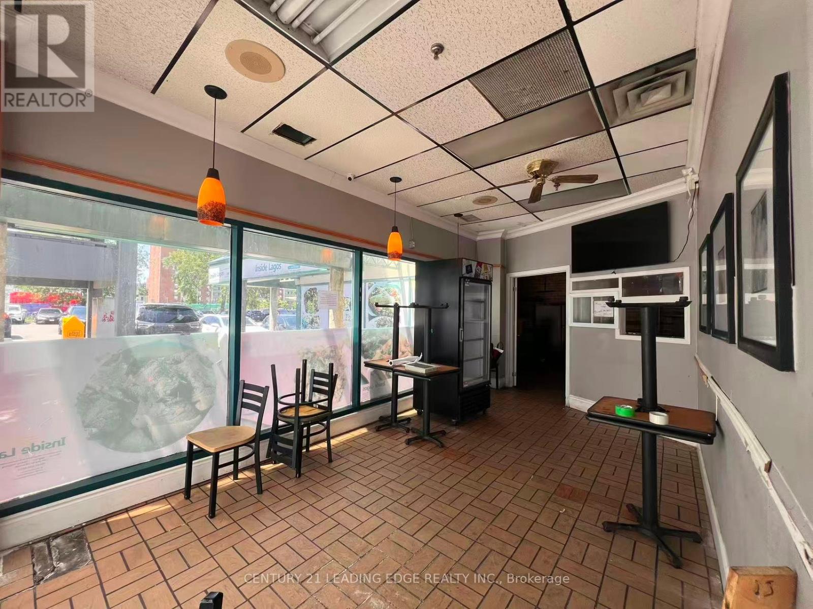 31& 32 - 1300 Finch Avenue W, Toronto, Ontario  M3J 3K2 - Photo 8 - W13614848