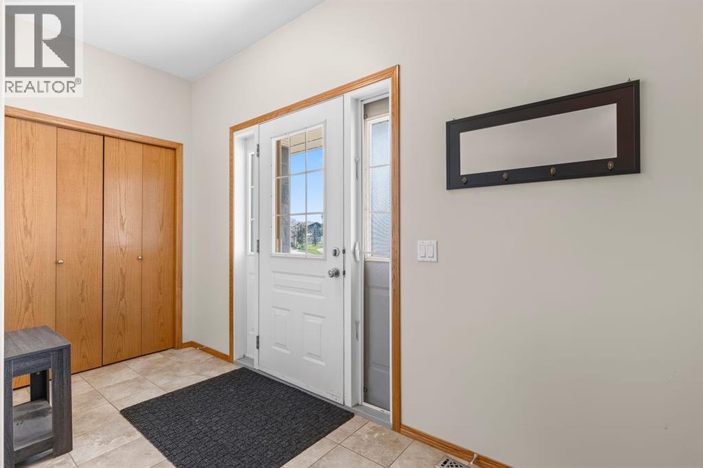 45 Stromsay Gate, Carstairs, Alberta  T0M 0N0 - Photo 2 - A2331258