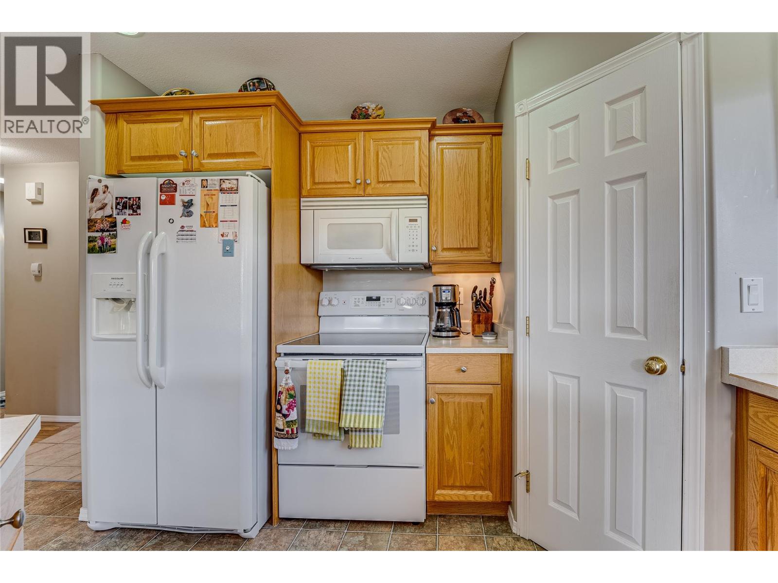 855 8 Avenue, Vernon, British Columbia  V1H 1Z1 - Photo 10 - 10393428