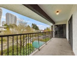 305 1521 BLACKWOOD STREET, White Rock, British Columbia
