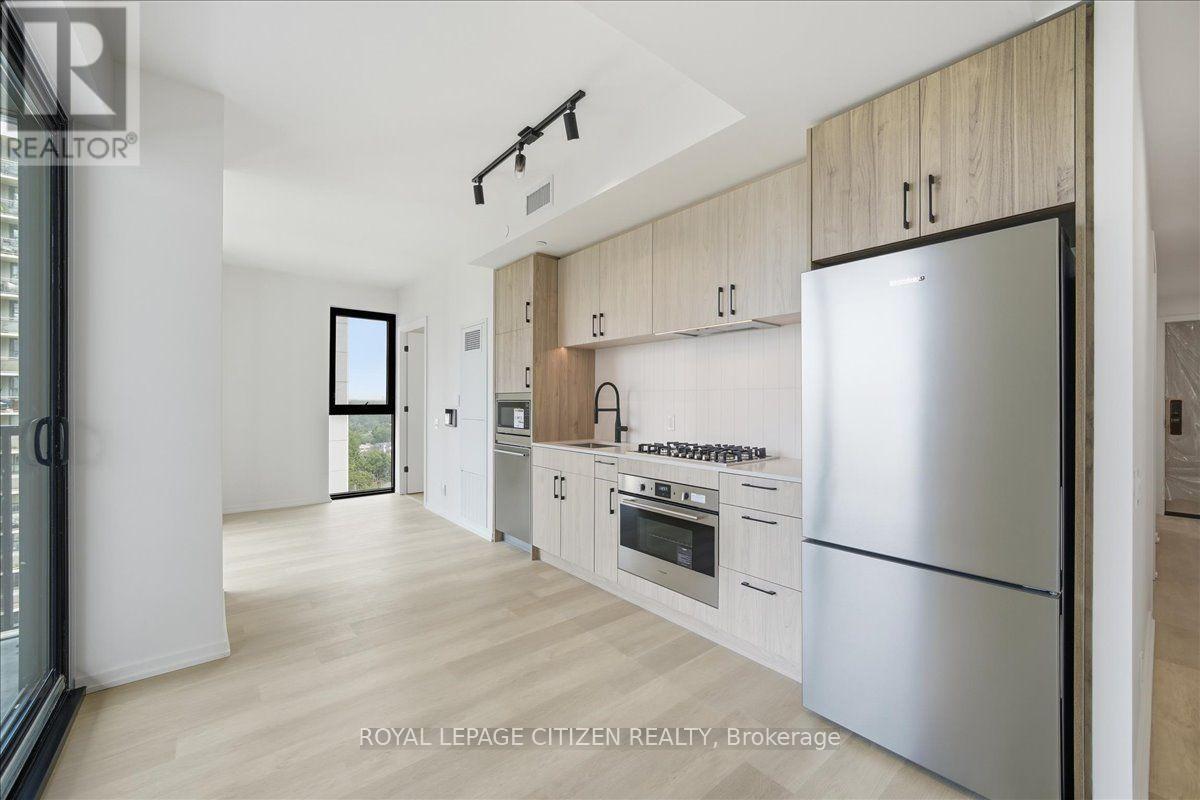 1502 - 109 ERSKINE AVENUE, Toronto, Ontario