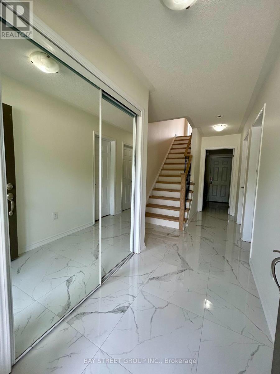 2464 Fall Harvest Crescent, Pickering, Ontario  L1X 0G1 - Photo 2 - E13614896