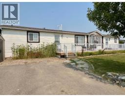 4002 Seasons Boulevard, Coaldale, Alberta