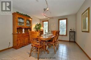15 Walmer, London North, Ontario  N6G 4H4 - Photo 6 - X13614980