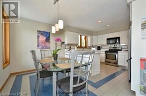 15 Walmer, London North, Ontario  N6G 4H4 - Photo 9 - X13614980
