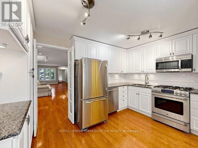 601 Roehampton Avenue, Toronto, Ontario  M4P 1S7 - Photo 2 - C13614940