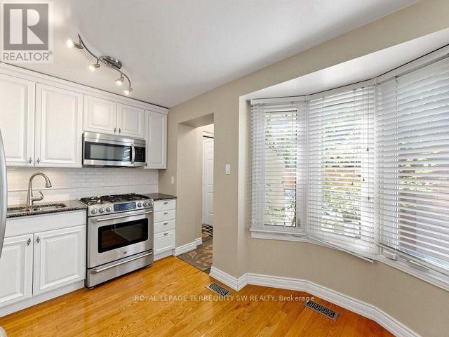 601 Roehampton Avenue, Toronto, Ontario  M4P 1S7 - Photo 3 - C13614940