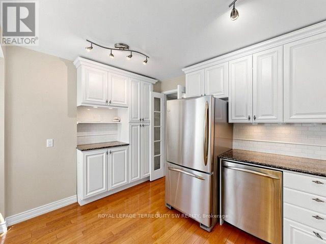 601 Roehampton Avenue, Toronto, Ontario  M4P 1S7 - Photo 4 - C13614940