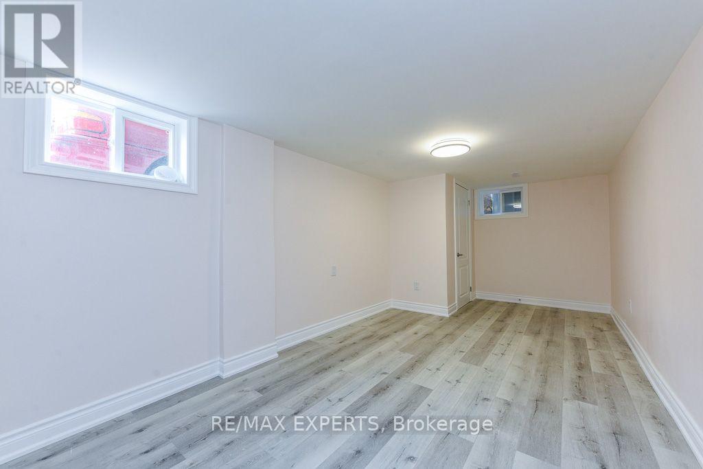 22 Rubydale Gardens, Toronto, Ontario  M9L 1B9 - Photo 13 - W13614938