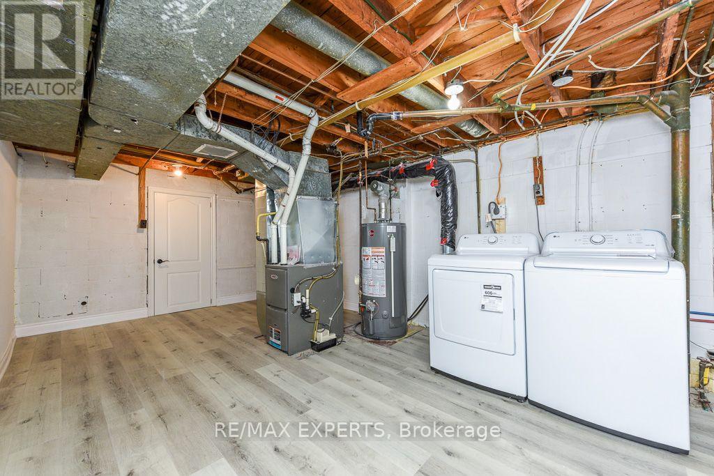22 Rubydale Gardens, Toronto, Ontario  M9L 1B9 - Photo 17 - W13614938
