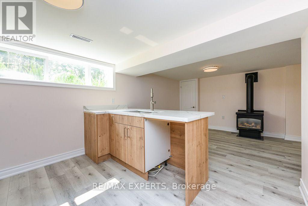 22 Rubydale Gardens, Toronto, Ontario  M9L 1B9 - Photo 8 - W13614938