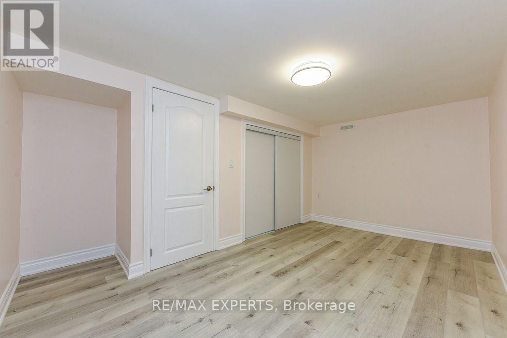 22 Rubydale Gardens, Toronto, Ontario  M9L 1B9 - Photo 9 - W13614938