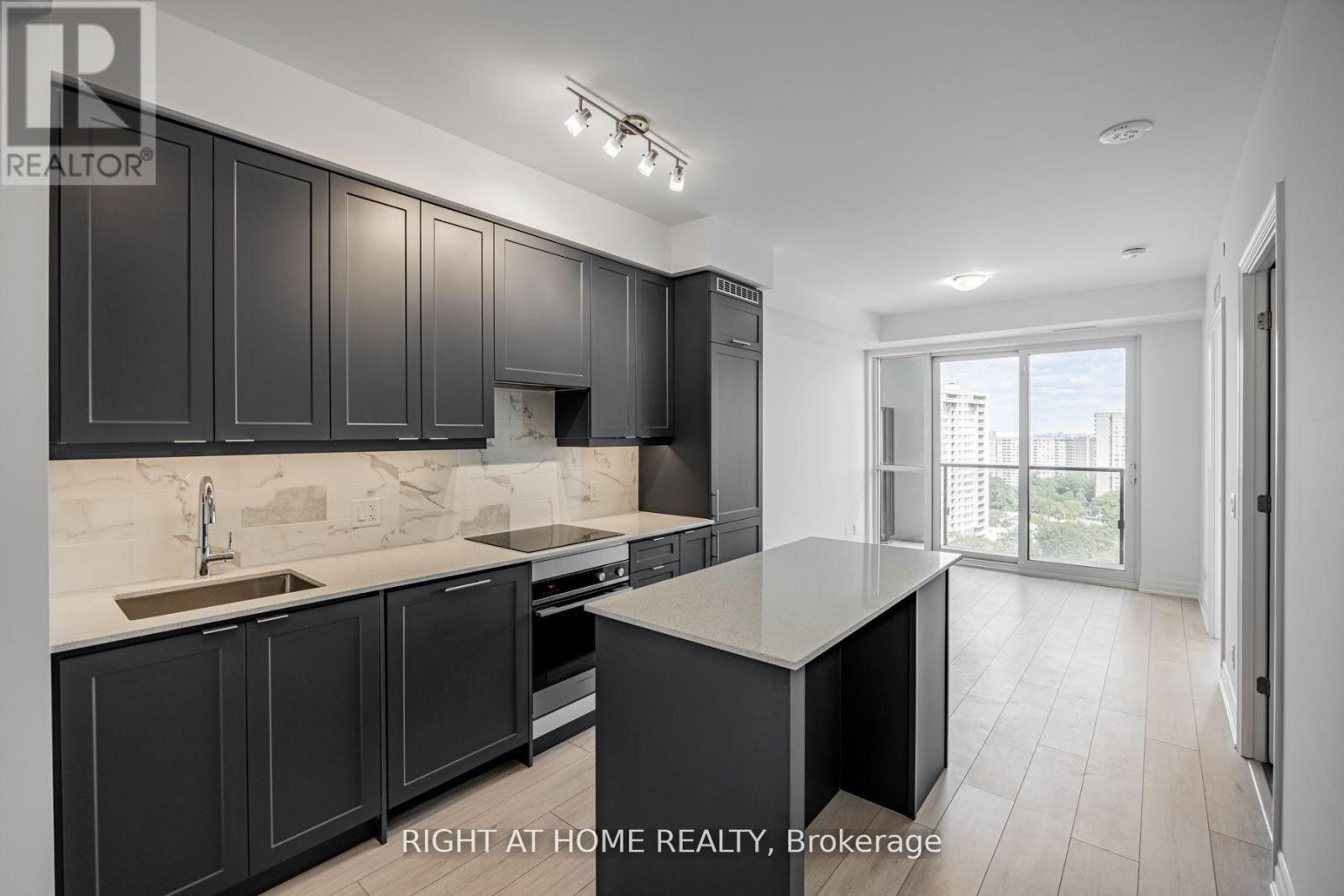 1103 - 30 Elm Drive W, Mississauga, Ontario  L5B 0N6 - Photo 5 - W13615026