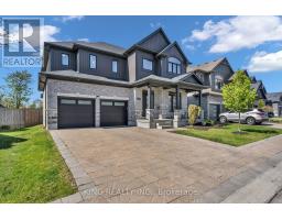 33 - 1061 EAGLETRACE DRIVE, London North, Ontario