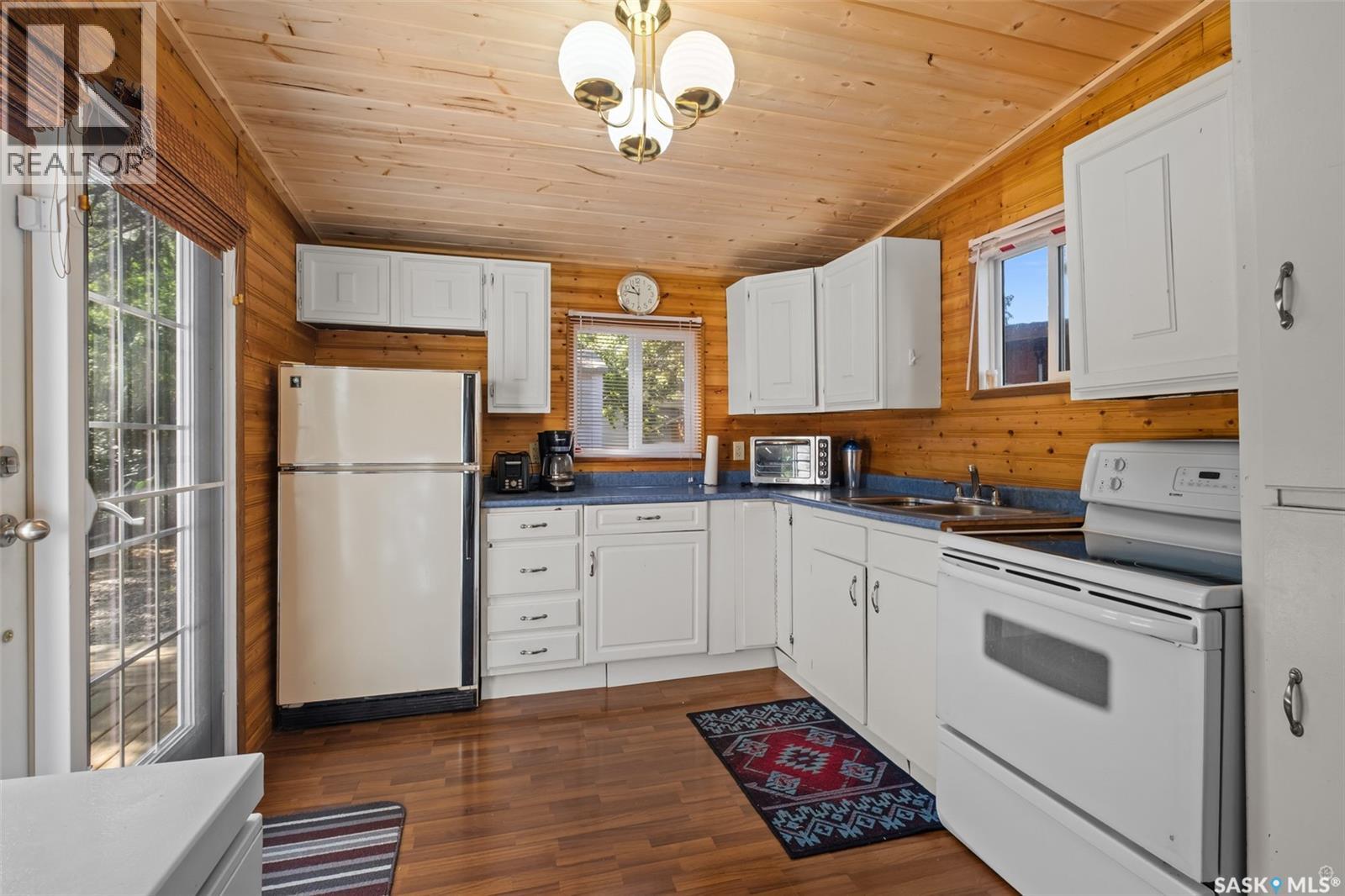2b 9th Street, Emma Lake, Saskatchewan  S0J 0N0 - Photo 10 - SK043865