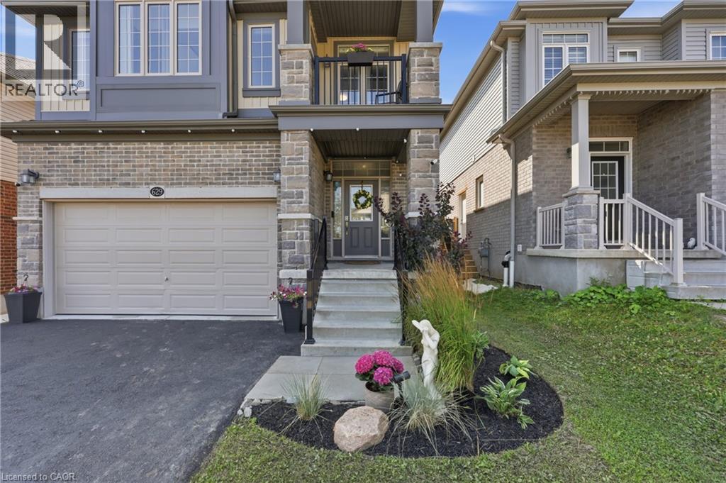 629 Wild Rye Street, Waterloo, Ontario  N2V 0E3 - Photo 2 - 40851220