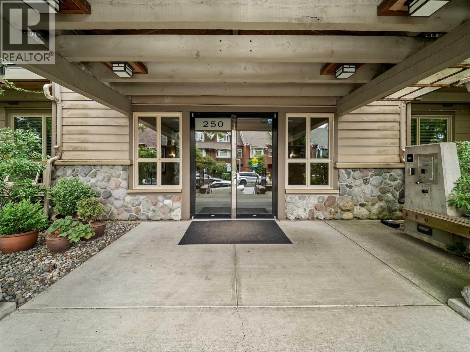 308 250 Salter Street, New Westminster, British Columbia  V3M 0B7 - Photo 33 - R3150764