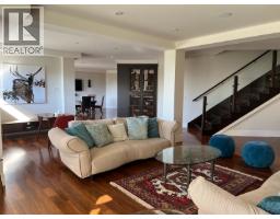 1355 WHITBY ROAD, West Vancouver, British Columbia