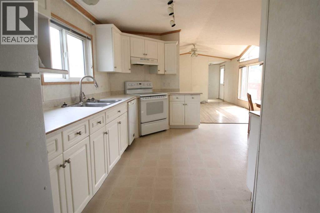 9810 102 Street, High Level, Alberta  T0H 1Z0 - Photo 2 - A2329848