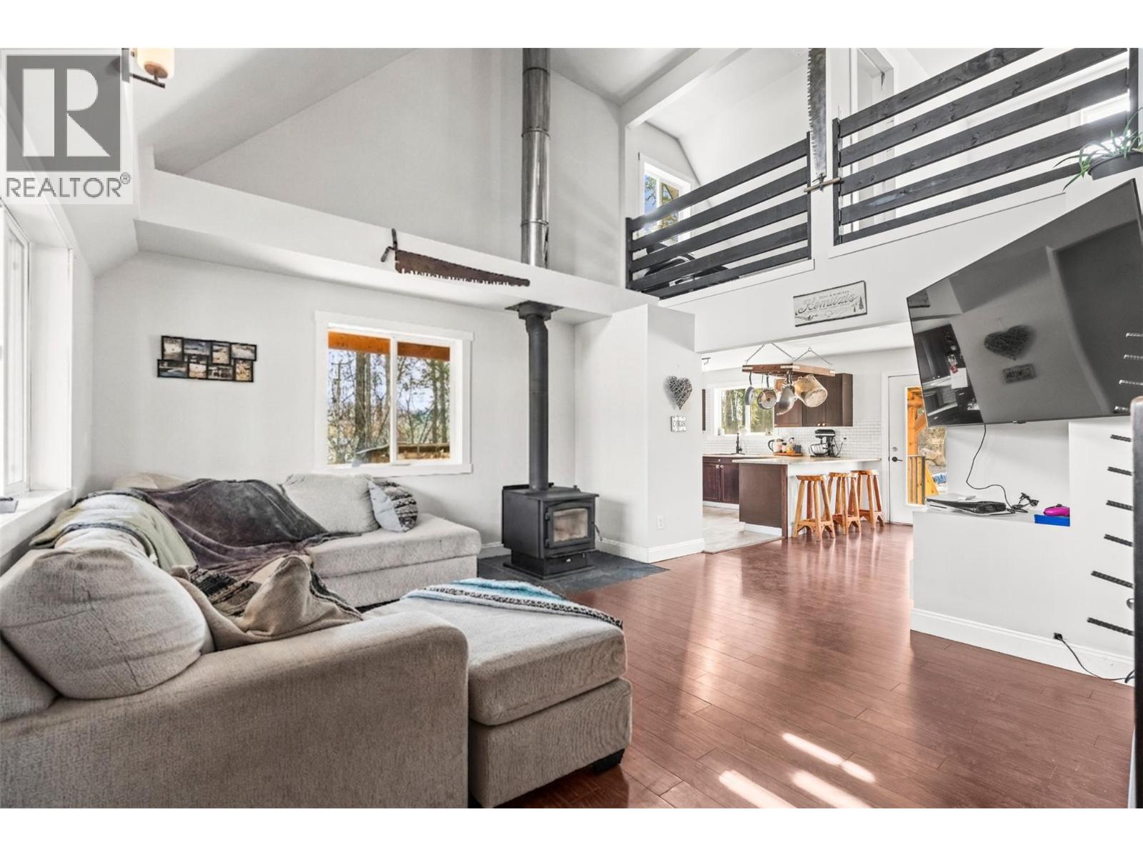 4150 20 Avenue SE, Salmon Arm, British Columbia  V1E 1X9 - Photo 17 - 10389959