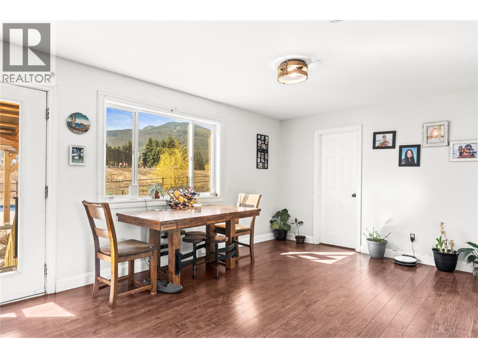 4150 20 Avenue SE, Salmon Arm, British Columbia  V1E 1X9 - Photo 24 - 10389959