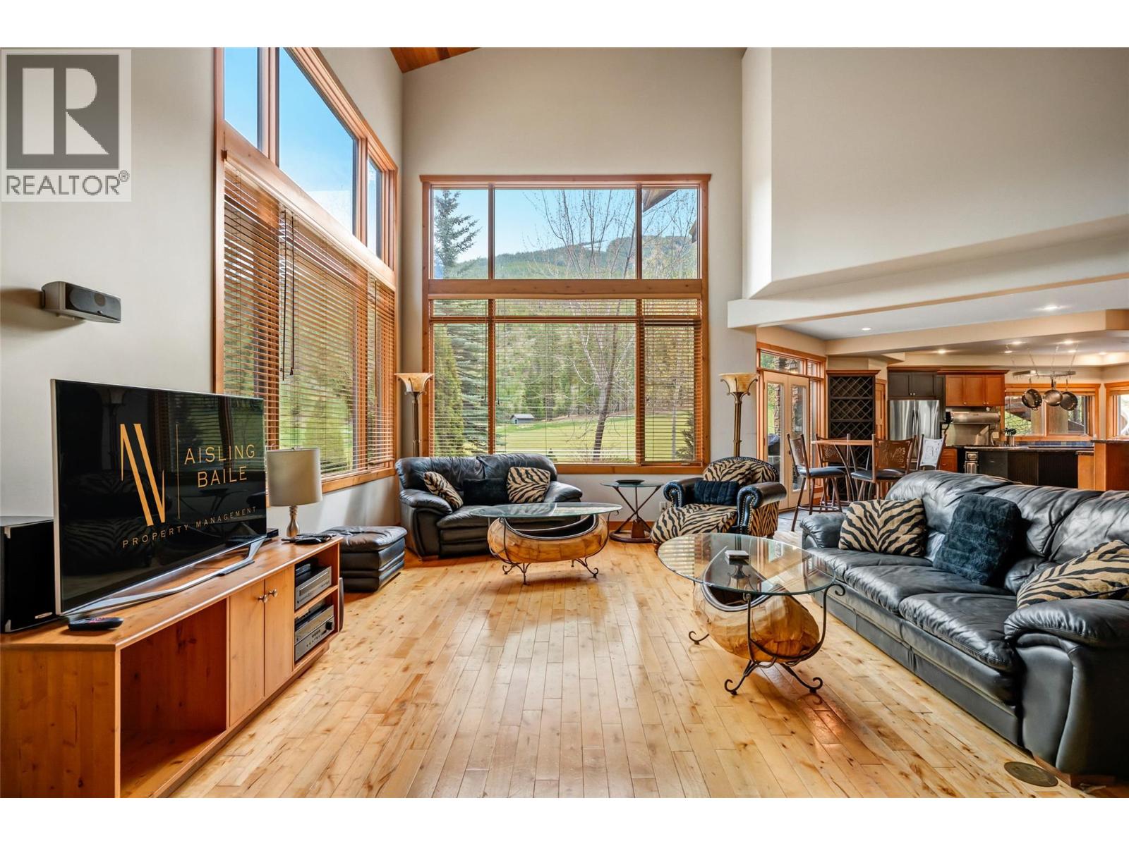 1802 Greywolf Drive, Panorama, British Columbia  V0A 1T0 - Photo 4 - 10396017