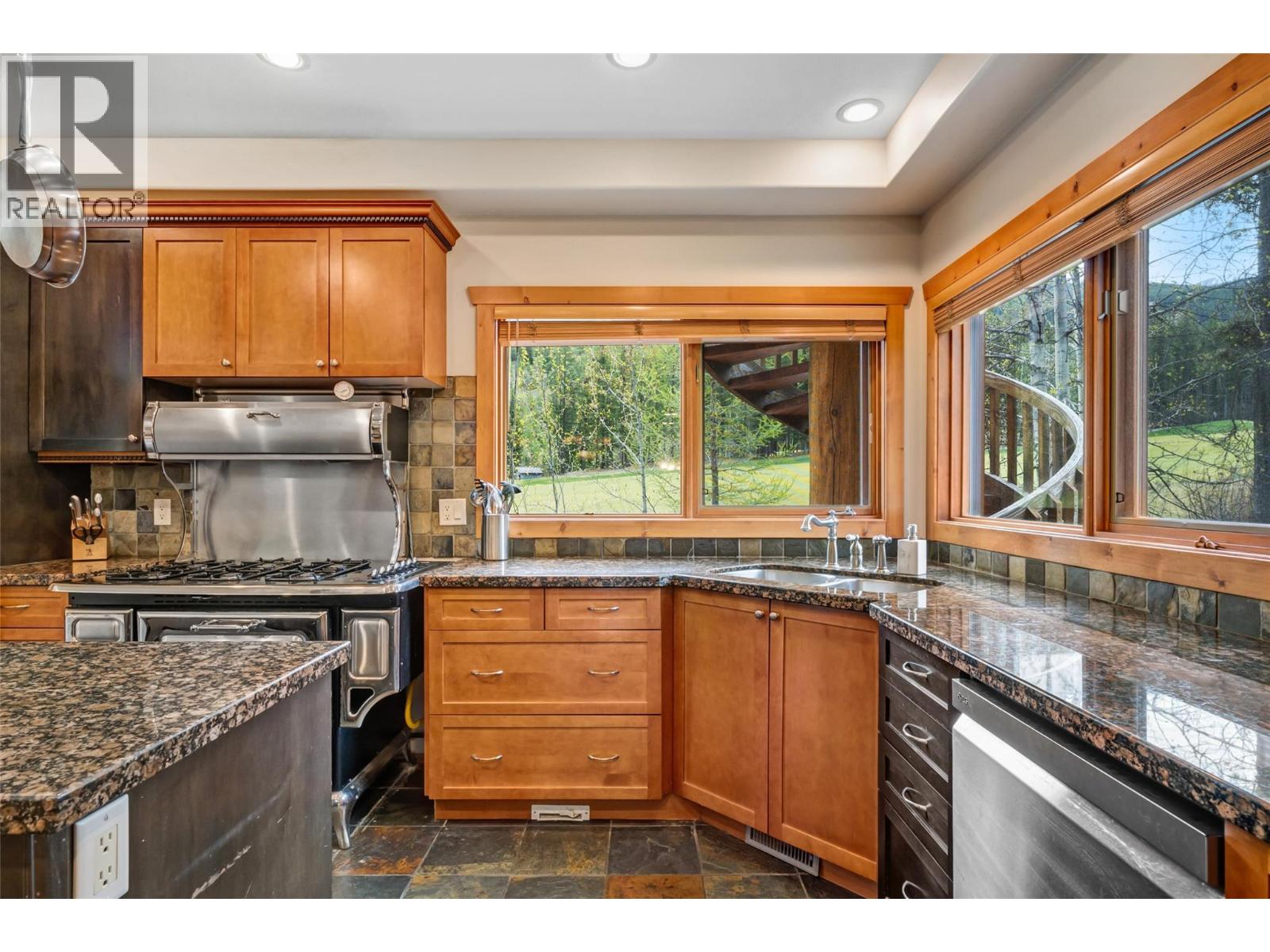 1802 Greywolf Drive, Panorama, British Columbia  V0A 1T0 - Photo 14 - 10396017