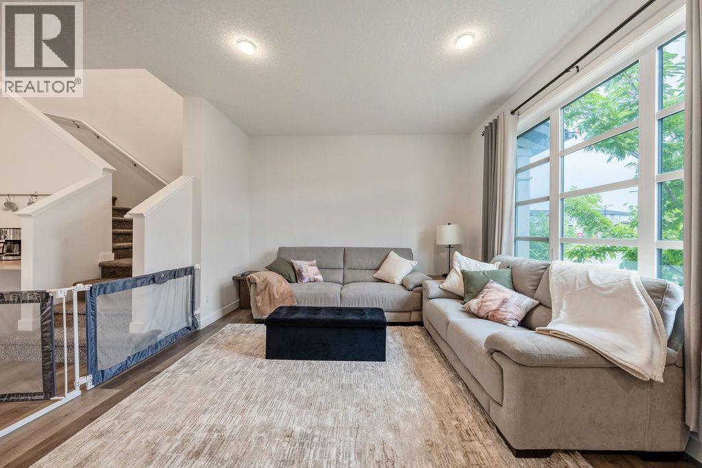163 Highview Gate SE, Airdrie, Alberta  T4A 3L6 - Photo 7 - A2321006