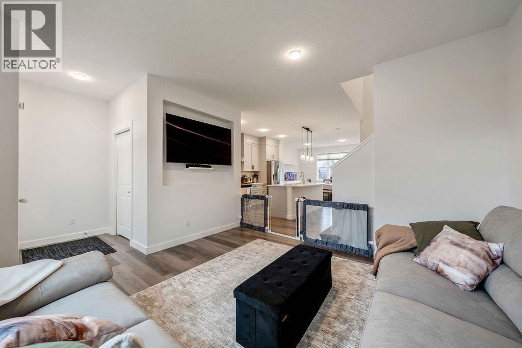 163 Highview Gate SE, Airdrie, Alberta  T4A 3L6 - Photo 11 - A2321006